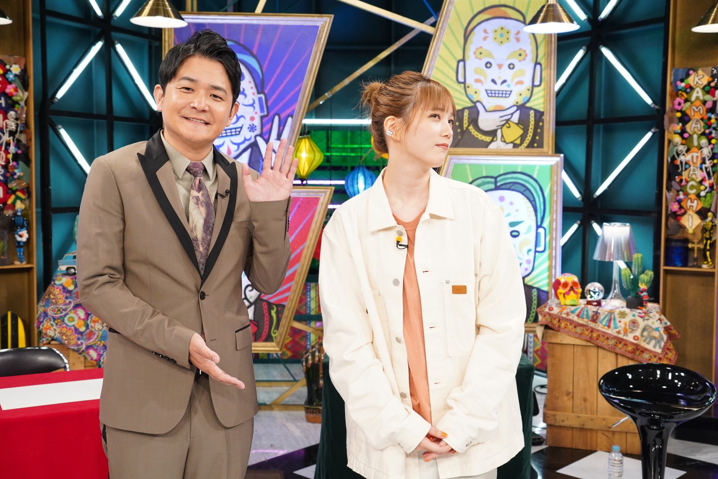 左から千鳥ノブ、本田翼。(c)日本テレビ