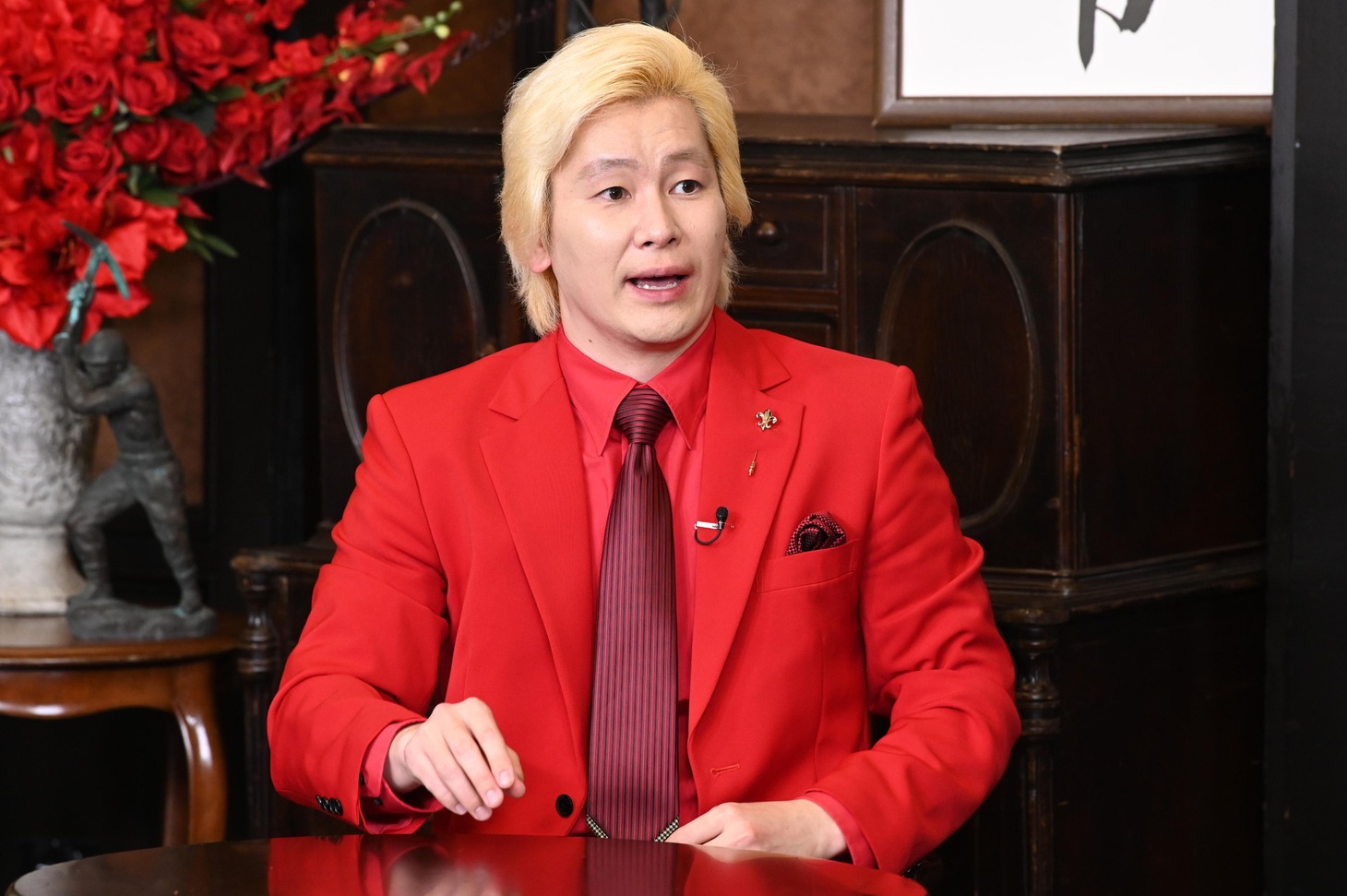 メイプル超合金カズレーザー (c)読売テレビ
