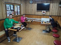 「東野・岡村の旅猿19 プライベートでごめんなさい…北陸 満喫の旅 ワクワク編 プレミアム完全版」より。