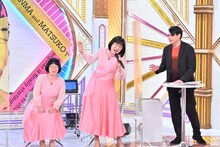 「週刊さんまとマツコ」に出演する阿佐ヶ谷姉妹と平成ノブシコブシ吉村。(c)TBS
