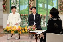 「徹子の部屋」に出演するNON STYLEと黒柳徹子。(c)テレビ朝日