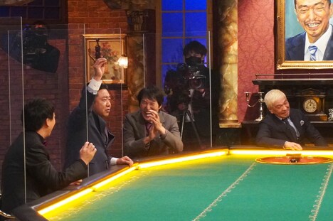 「人志松本のすべらない話」のワンシーン。(c)フジテレビ