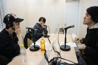 「さすらいラビーのオーライパパ」収録中の様子。