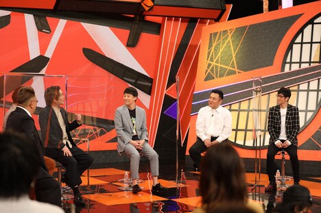 スタジオトークのワンシーン。(c)テレビ朝日