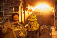 古田恵久穂が働いてる様子。(c)撮影：森山将人