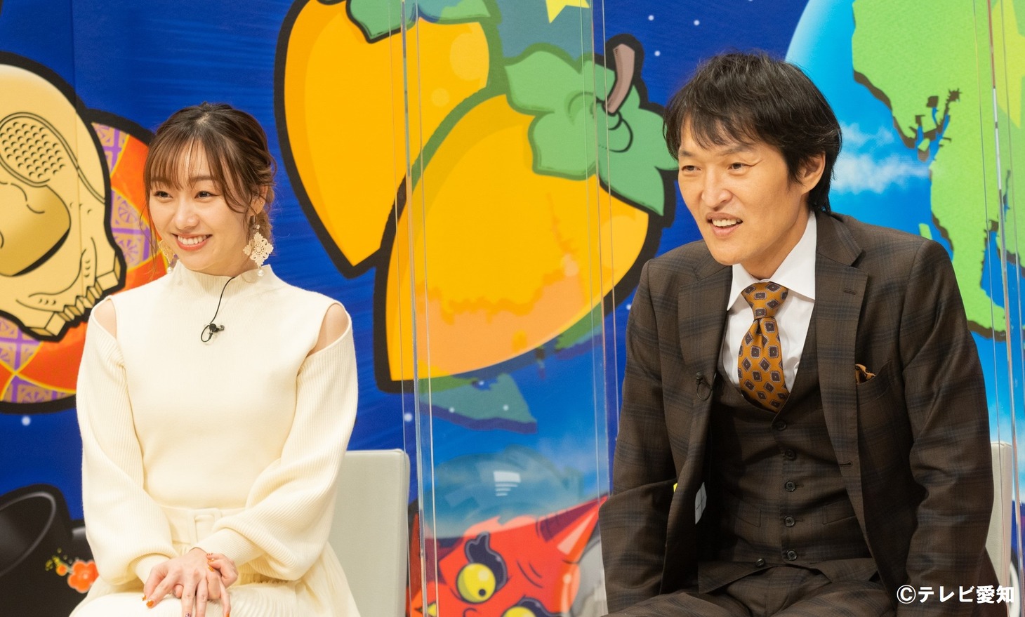 左から須田亜香里、千原ジュニア。(c)テレビ愛知