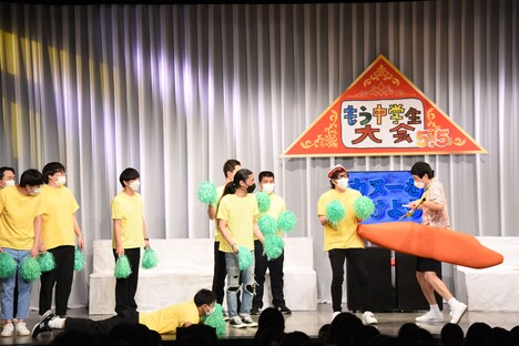 最初のゲーム「カヌーをよけよう」は挑戦者にあまりにも不利だった。