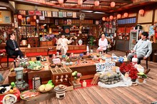 （左から）加藤浩次、NON STYLE石田、島崎和歌子、劇団ひとり。(c)TBS