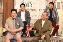 タカアンドトシ、中川家（後列）。(c)フジテレビ