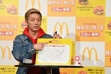 クイズに挑戦するニューヨーク嶋佐。