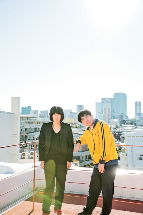 「steady.」2022年3月号（宝島社）より、ランジャタイ。