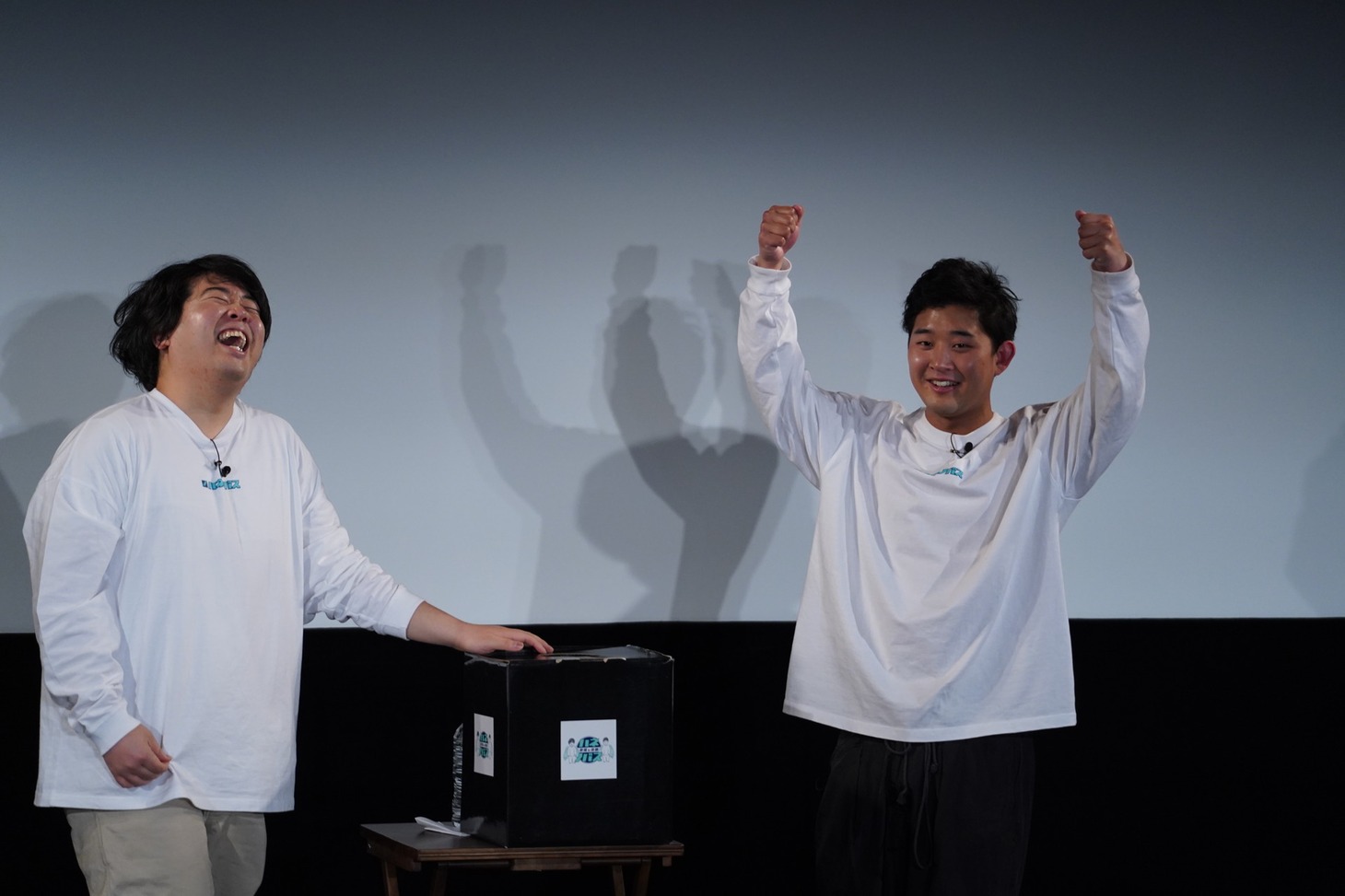 左から宮下草薙・草薙、四千頭身・後藤。
