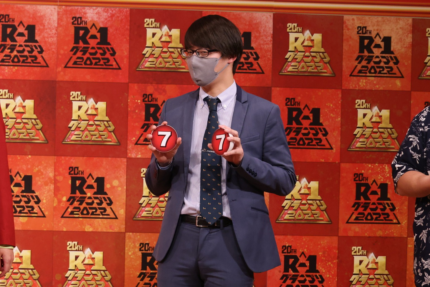 ネタ順の7番を引く寺田寛明。(c)関西テレビ