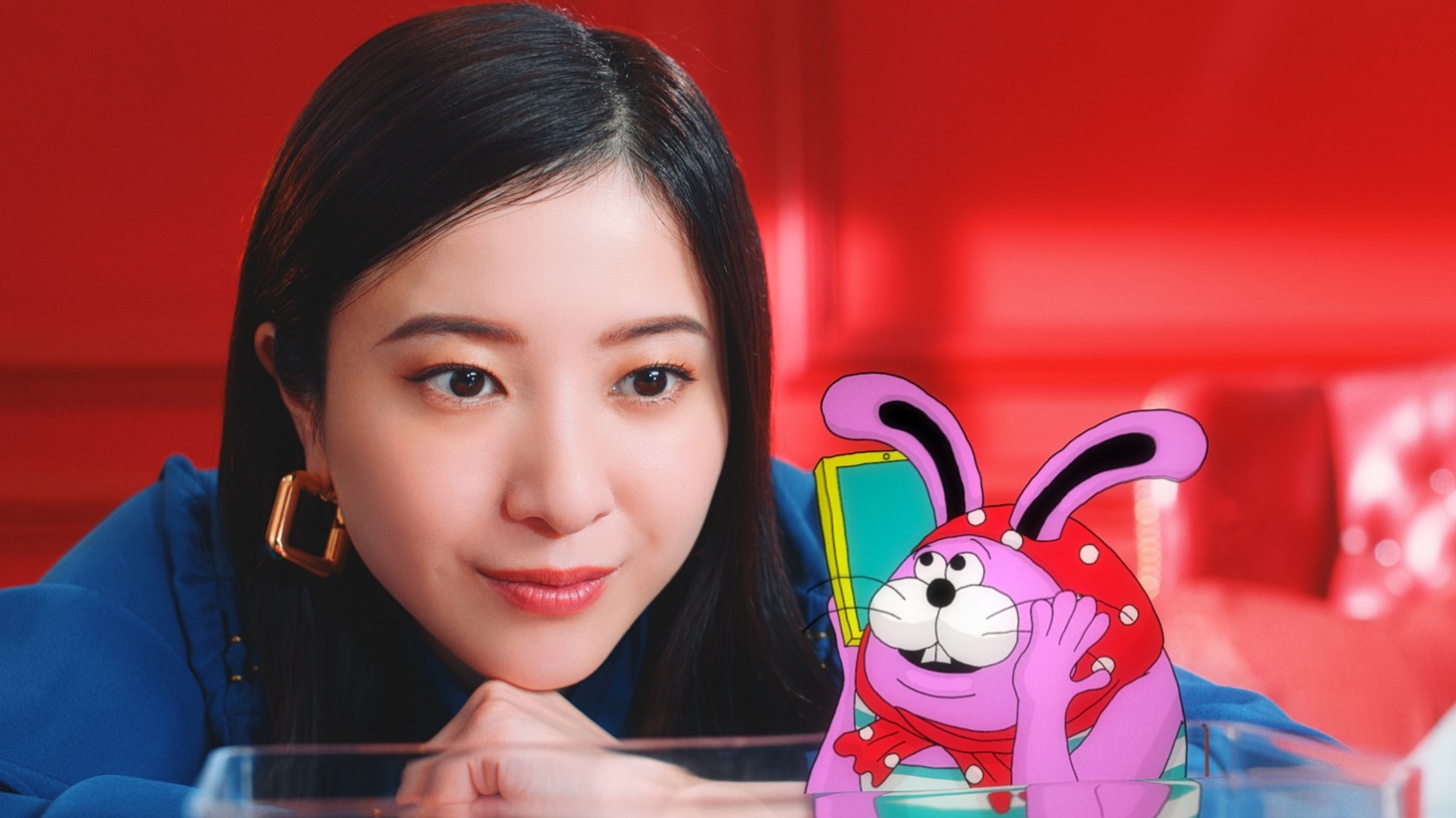 J:COM NETの新テレビCM「熱湯」編のワンシーン。