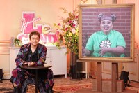 左から香取慎吾、渡辺直美。(c)読売テレビ