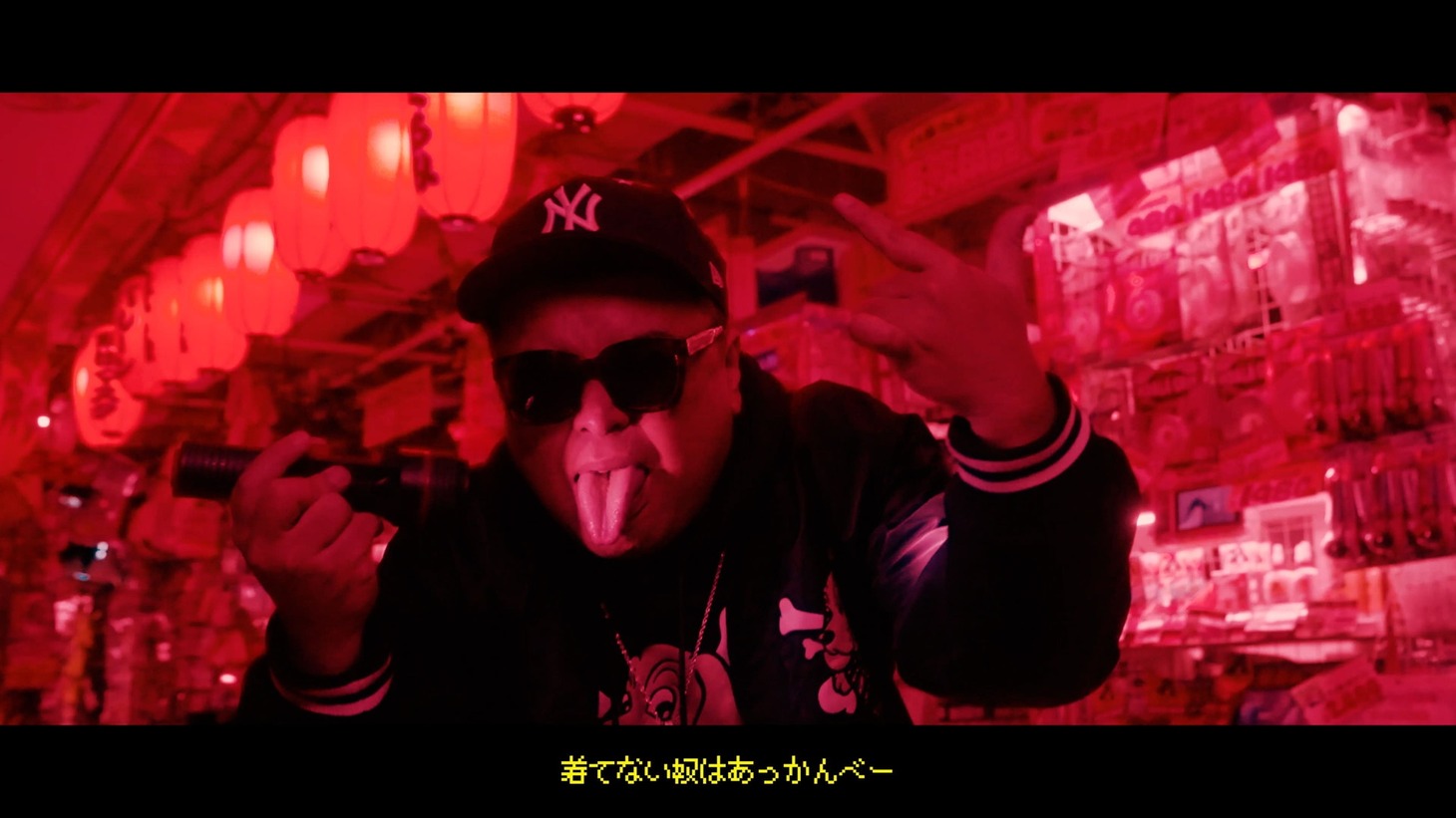 「GALFY3」のミュージックビデオより。