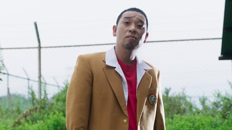 Netflix「トークサバイバー！～トークが面白いと生き残れるドラマ～」シーズン1では千鳥・大悟は高校生役だった。