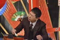 爆笑問題・田中 (c)読売テレビ