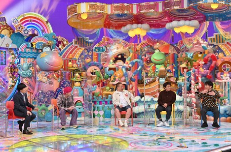 （左から）蛍原徹、EXIT兼近、出川哲朗、ネプチューン堀内、よゐこ濱口。(c)テレビ朝日