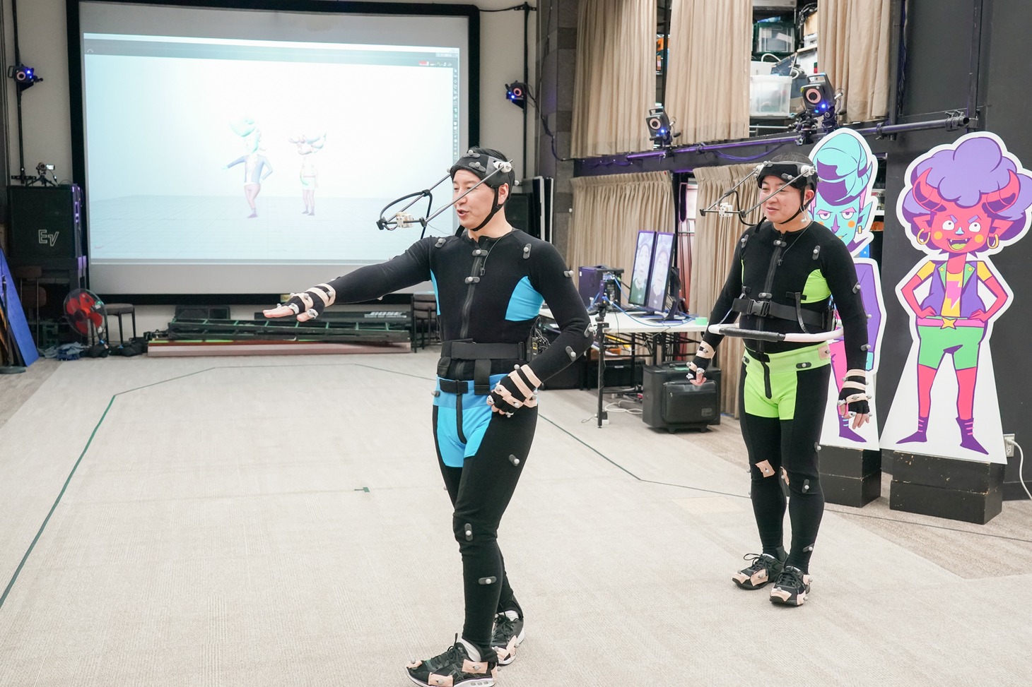 「ヘルピポ！」制作現場の様子。
