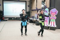 「ヘルピポ！」制作現場の様子。