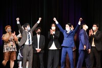 ミヤコジマの優勝が発表された場面。