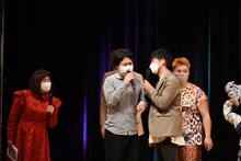 NON STYLE石田から「審査員なのに格好がラフすぎる」と注意されるライス田所。「舞台上には出ないと言われていた」と釈明した。