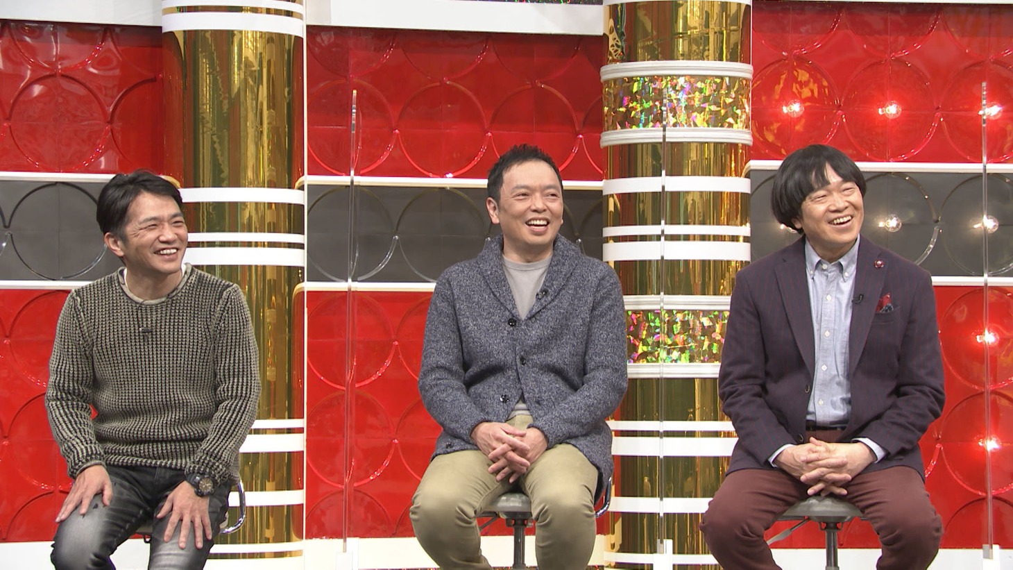 左から中川家、蛍原徹。