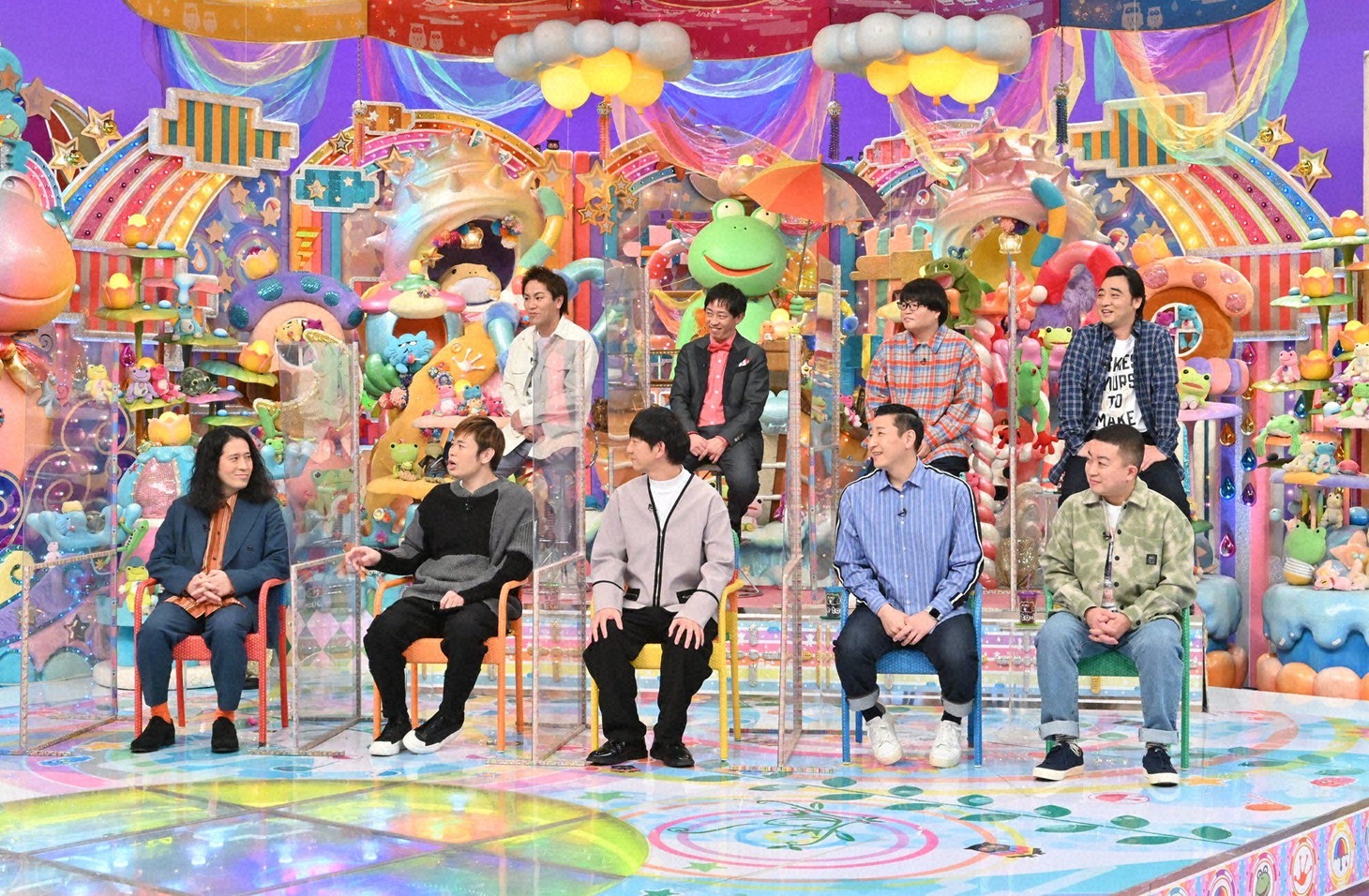 「しずる池田大好き芸人」の（前列左から）ピース又吉、品川庄司・品川、パンサー向井、チョコレートプラネット、（後列左から）狩野英孝、さらば青春の光・森田、ライス関町、ジャングルポケット斉藤。(c)テレビ朝日