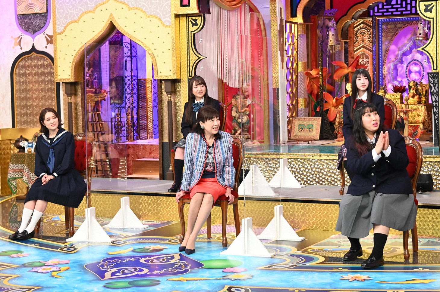 「今夜くらべてみました」のワンシーン。