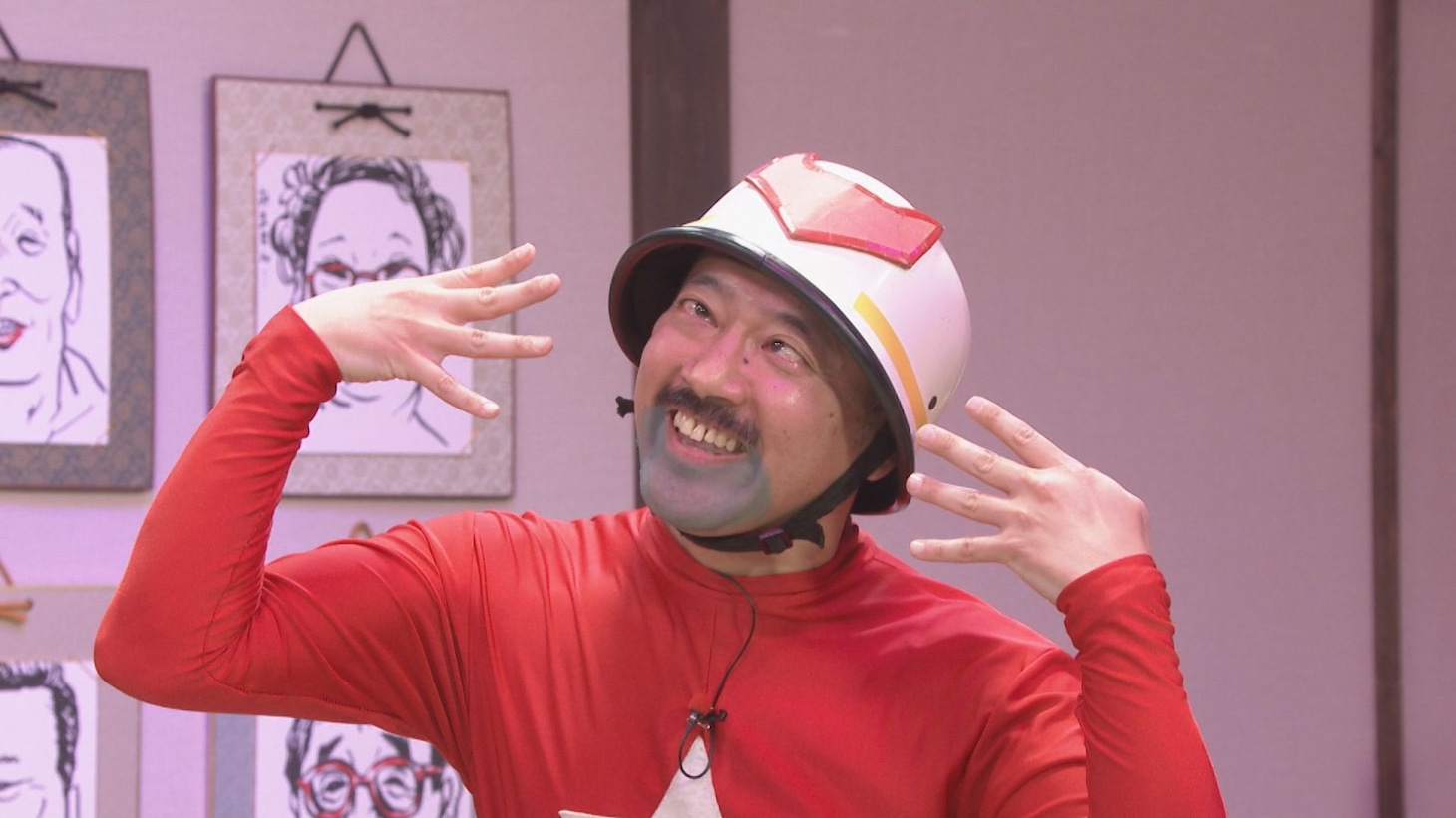 「ホワイト赤マン」のキャラクターで登場する5GAPクボケン。(c)HBC