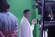 Web動画「WAKE UP!!! -ムリなときってあるよね-」撮影中の様子。