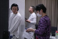 Web動画「WAKE UP!!! -ムリなときってあるよね-」撮影中の様子。