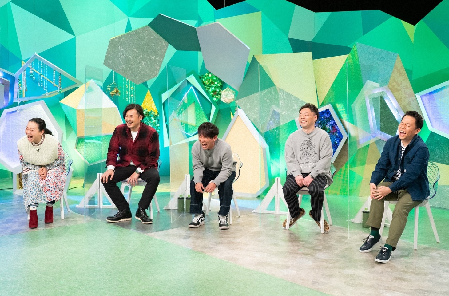 「やすとものいたって真剣です」に出演する（左から）いとうあさこ、アルコ＆ピース、ダイアン。(c)ABCテレビ