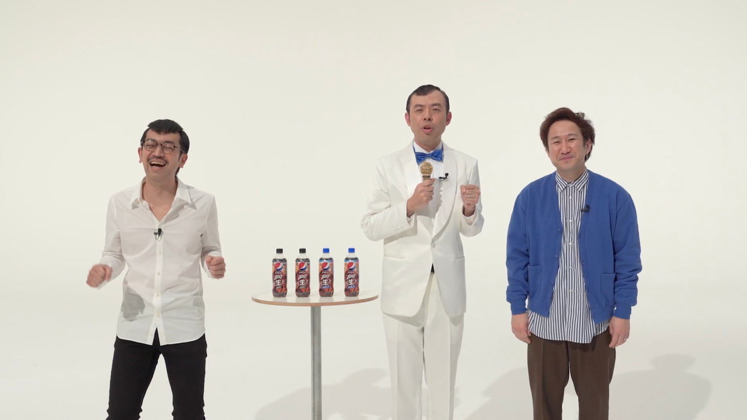 左からムーディ勝山、ジョイマン。