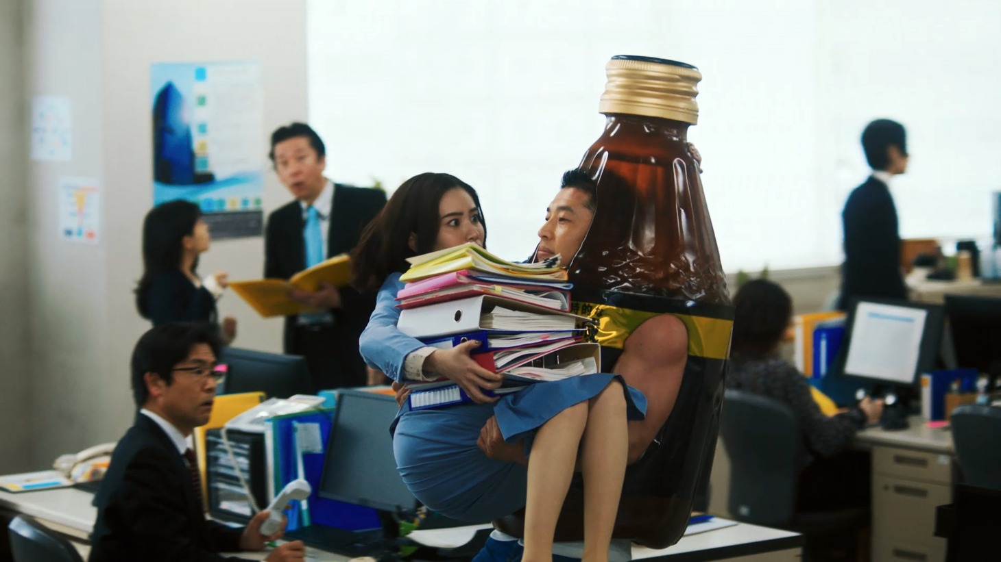 WebCM「連続パワー劇場 『でかびたきんぐ君』」より。