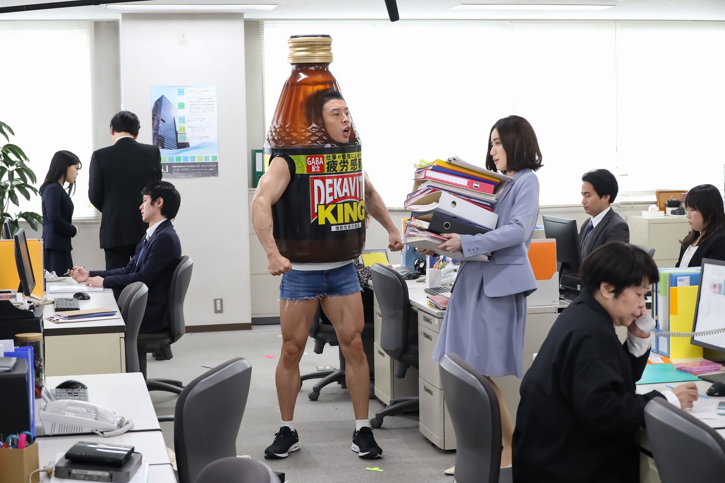 WebCM「連続パワー劇場 『でかびたきんぐ君』」撮影中の様子。