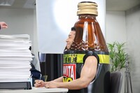 WebCM「連続パワー劇場 『でかびたきんぐ君』」撮影中の様子。