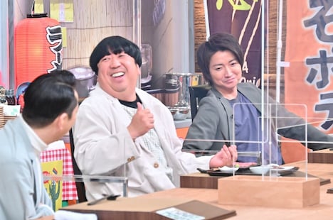 バナナマンと藤原竜也（右）。(c)TBS