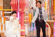 森三中・大島、明石家さんま。(c)フジテレビ