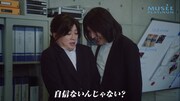 WebCM「声でか刑事」より。