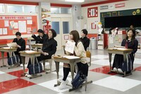 「笑いの学校」のワンシーン。(c)日本テレビ