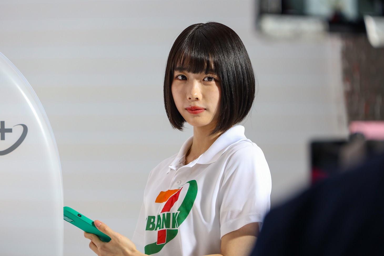 WebCM「ATM（あたりまえ）体操」撮影中のあの。