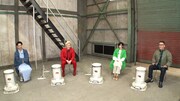 (左から)瀧川鯉斗、メイプル超合金カズレーザー、光宗薫、シソンヌ長谷川。(c)中京テレビ