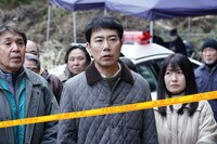 藤井隆（中央）(c)テレビ朝日