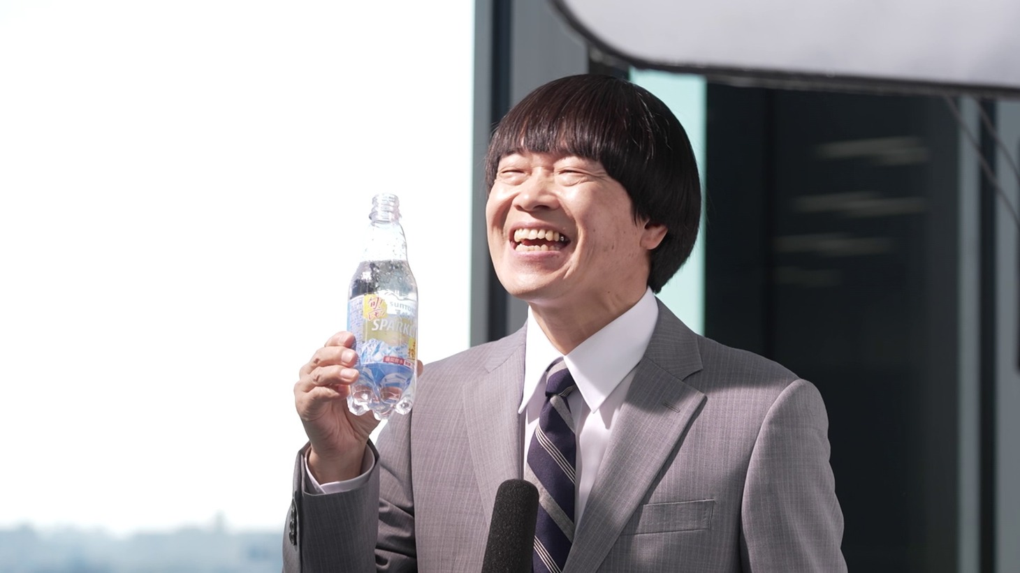 Web動画「レモスポイズン」編の撮影中の様子。