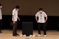 コマンダンテに「誰が回しとんねん」と言われ、「まわし」の屋号を見せつけるGAGひろゆき。