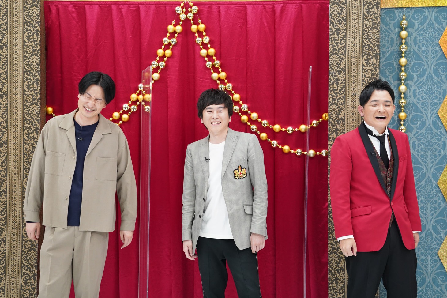 左から挑戦者の相席スタート山添、しずる村上、千鳥ノブ。