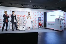 左からニューヨーク、山本美月。