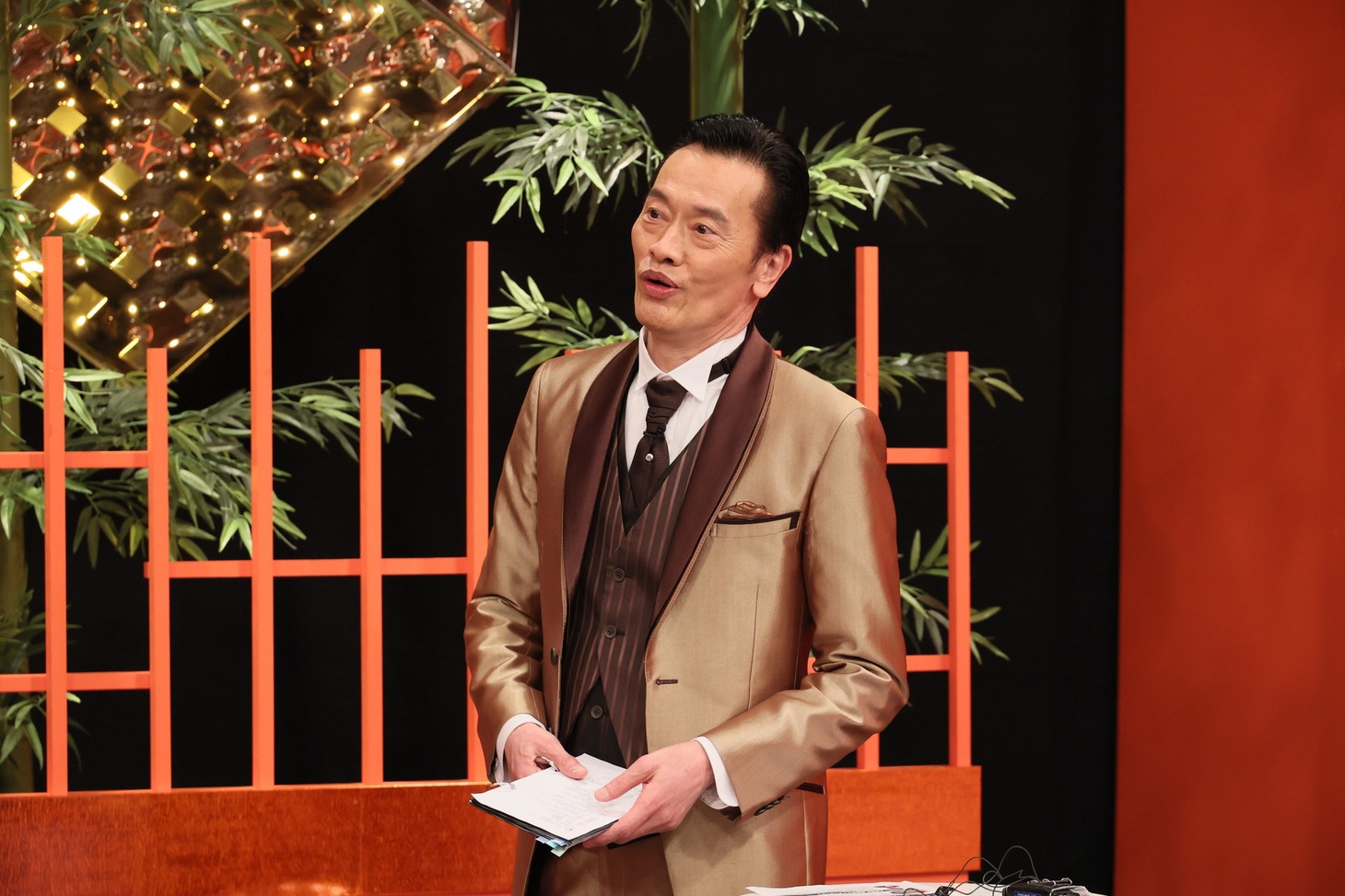遠藤憲一 (c)読売テレビ